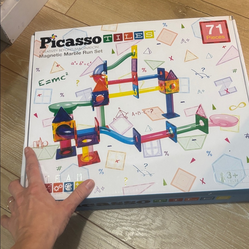 Magnetic Marble Run Set - Colorful Fun STEM learning!! - Picture 10 of 13